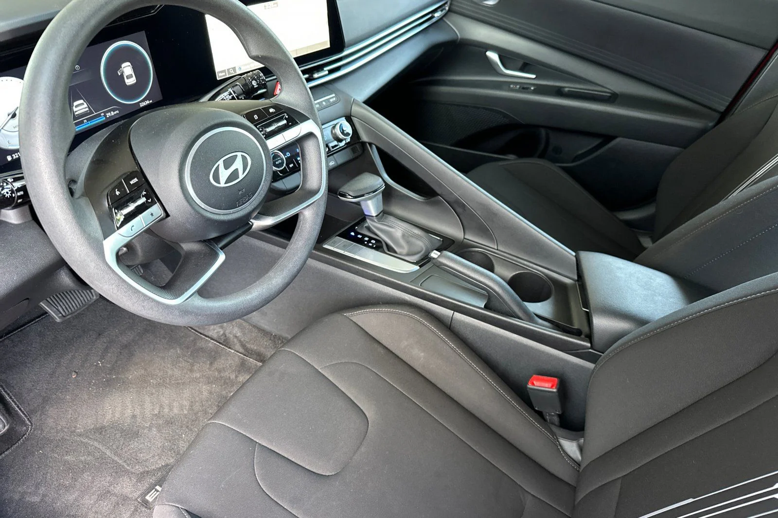 Used 2024 Red Hyundai SEL image 9
