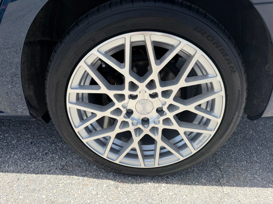 Used 2019  Volkswagen 2.0T Wolfsburg Edition image 23