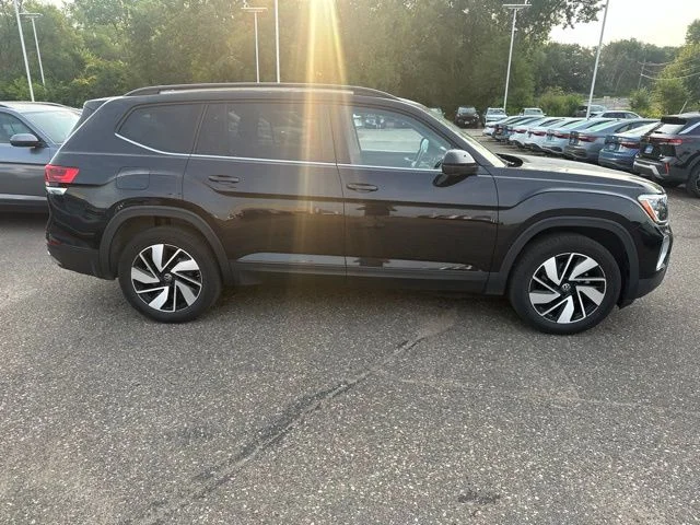 Certified 2026 Volkswagen Atlas SE w/Tech with VIN 1V2HN2CA9TC511406 for sale in Inver Grove Heights, Minnesota