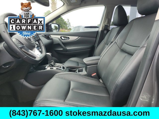 Used 2020 Gray Nissan SL image 15