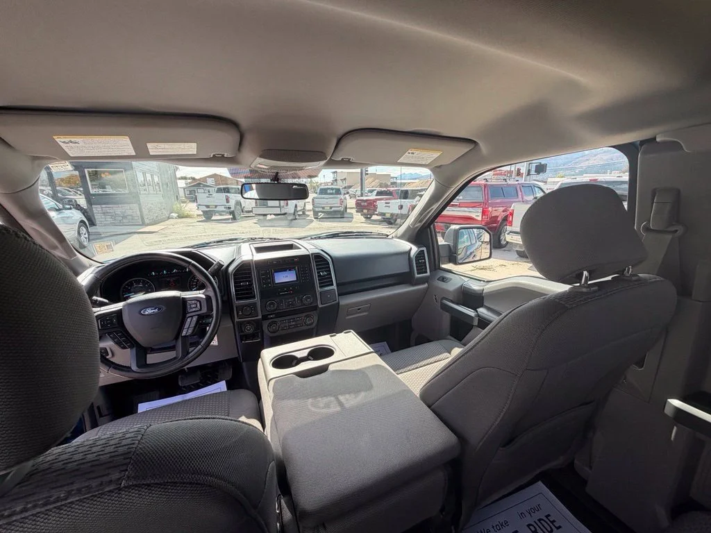 Used 2018 Blue Ford XL image 20