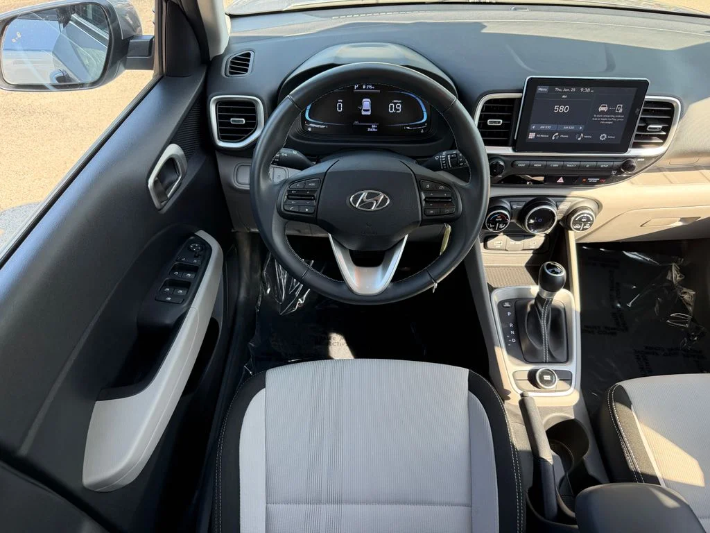 Used 2023 Shimmering Silver Hyundai SEL image 14