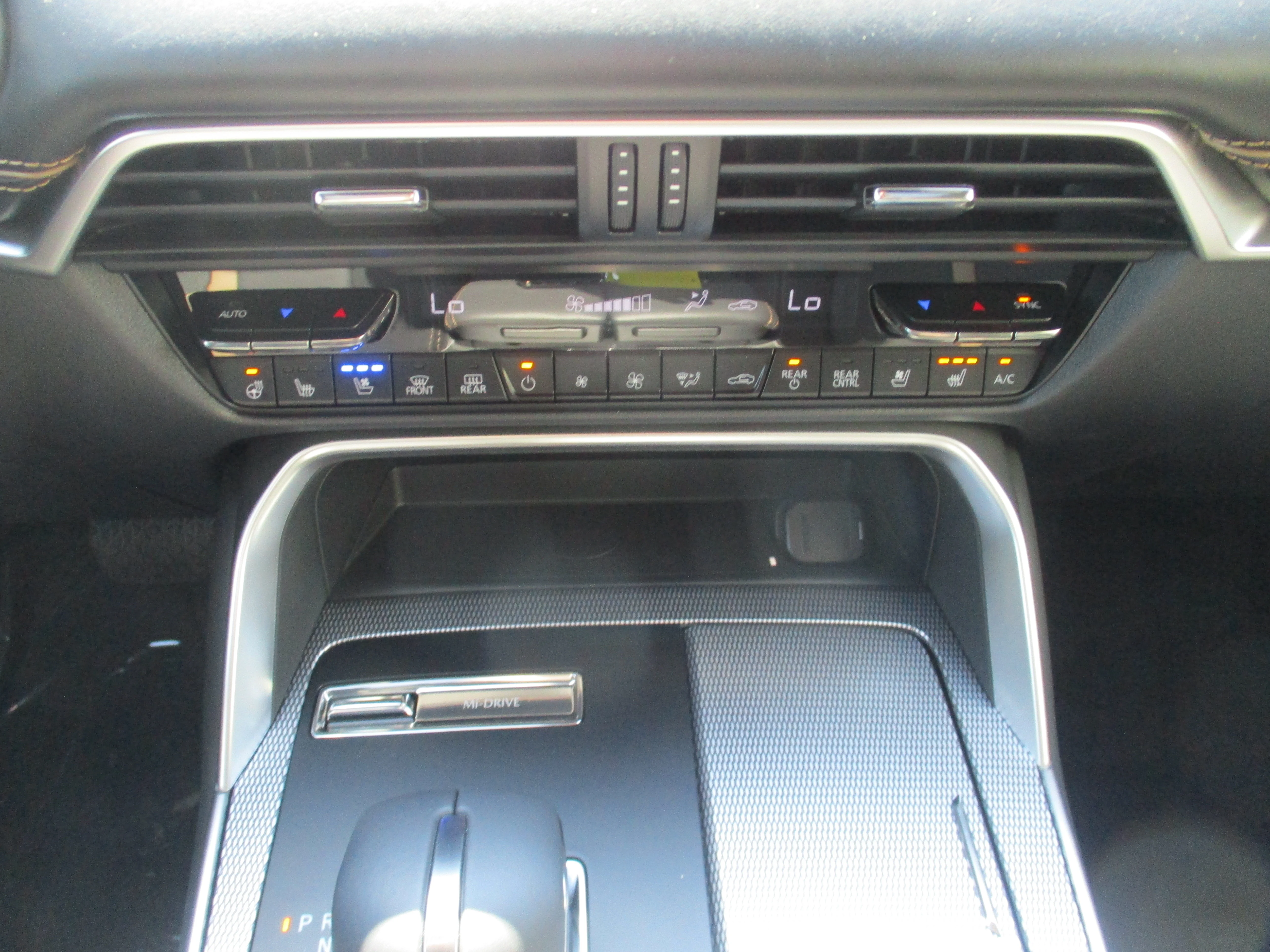 New 2026 Zircon Sand Metallic Mazda 3.3 Turbo Premium Plus AWD image 13
