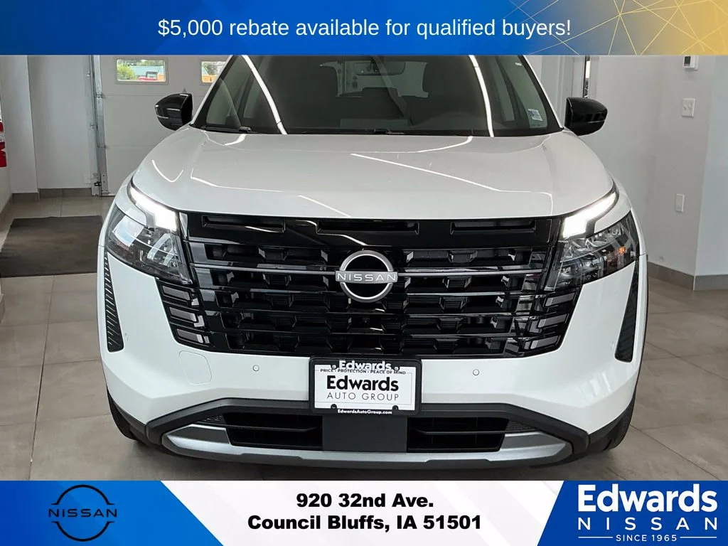 New 2026 Everest White Pearl TriCoat Nissan SL image 2