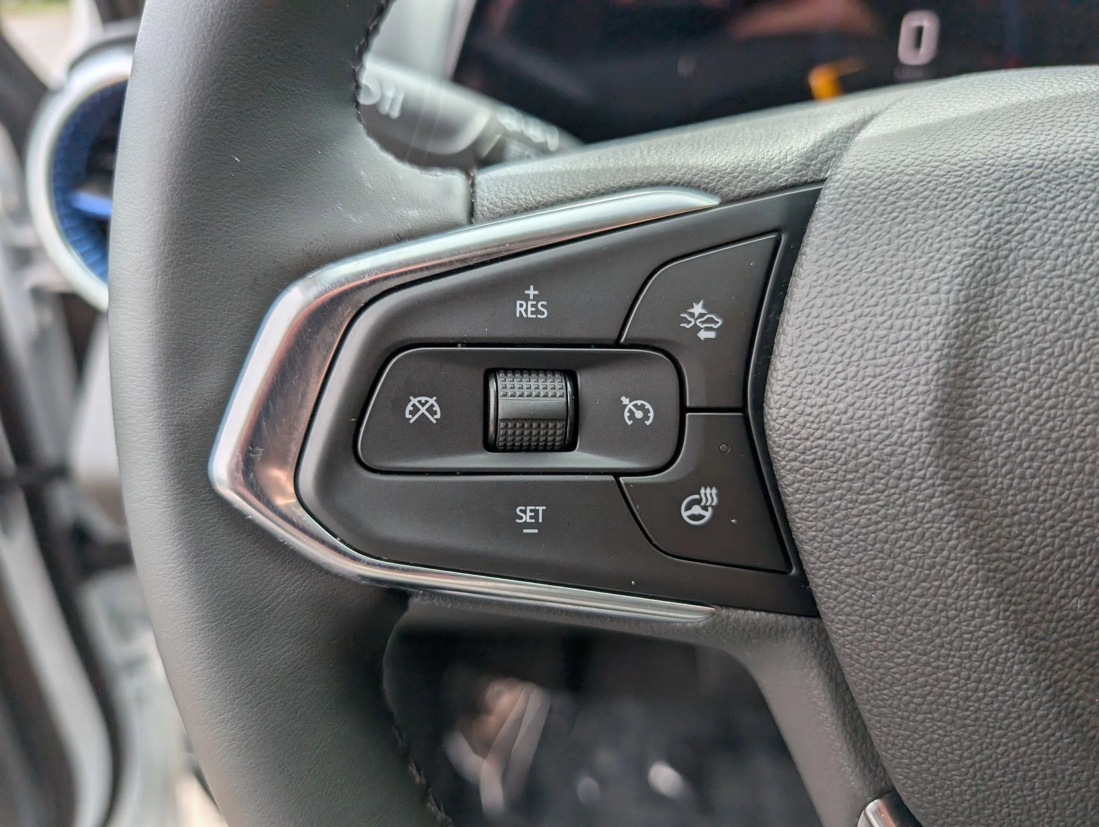 2024 Chevrolet Trax LT - Photo 15