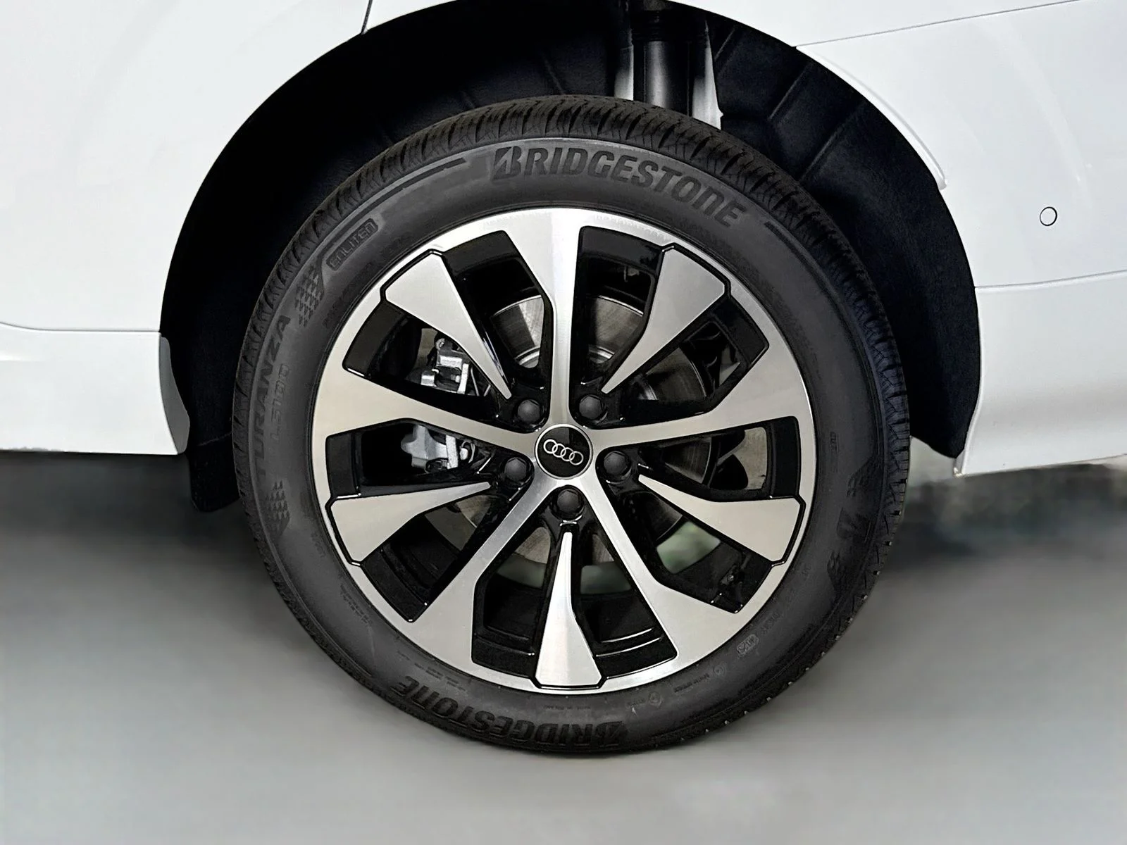 New 2026 White Audi S line image 32