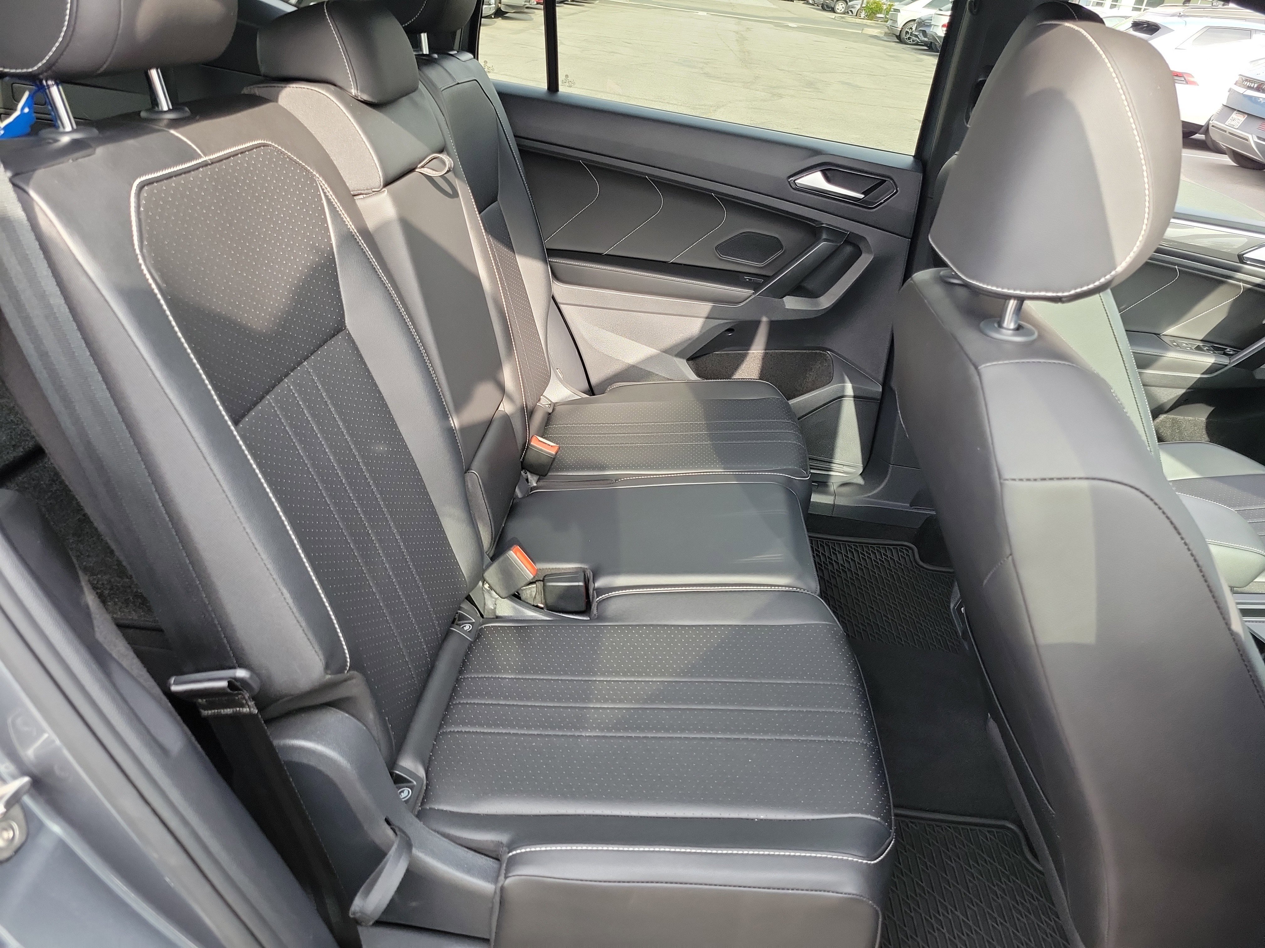 2023 Volkswagen Tiguan SE R-LINE BLACK - Photo 24