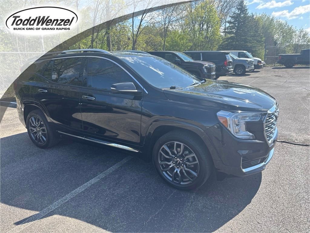 2024 GMC Terrain Denali AWD's photo