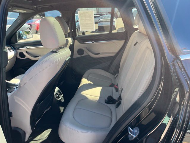Used 2018 Jet Black BMW xDrive28i image 14
