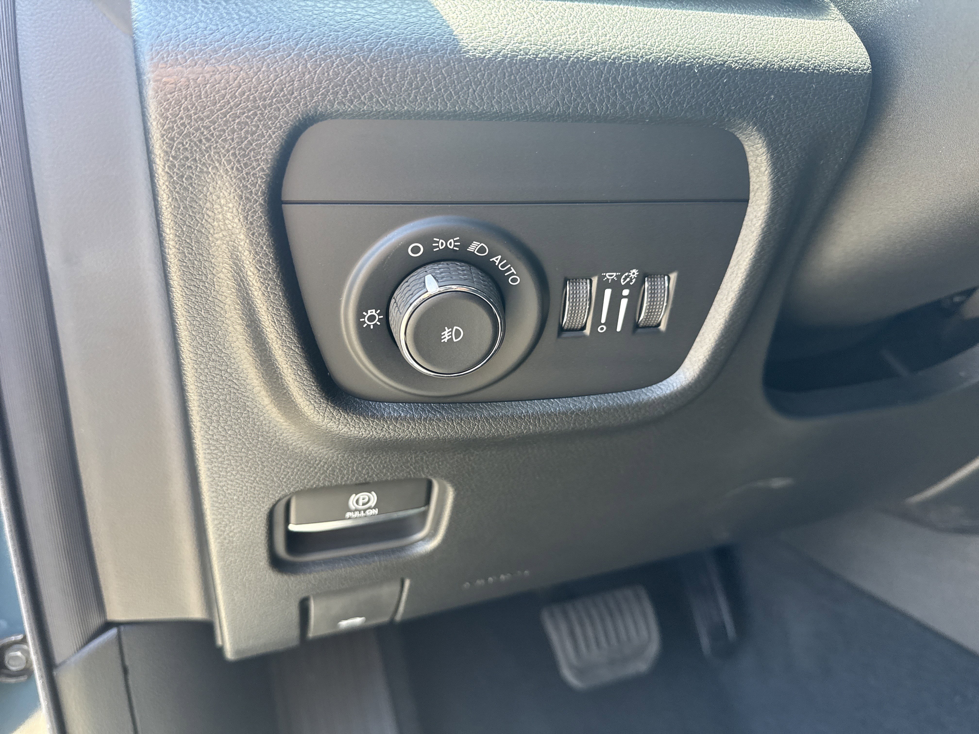 New 2026 Steel Blue Jeep Limited Reserve image 33