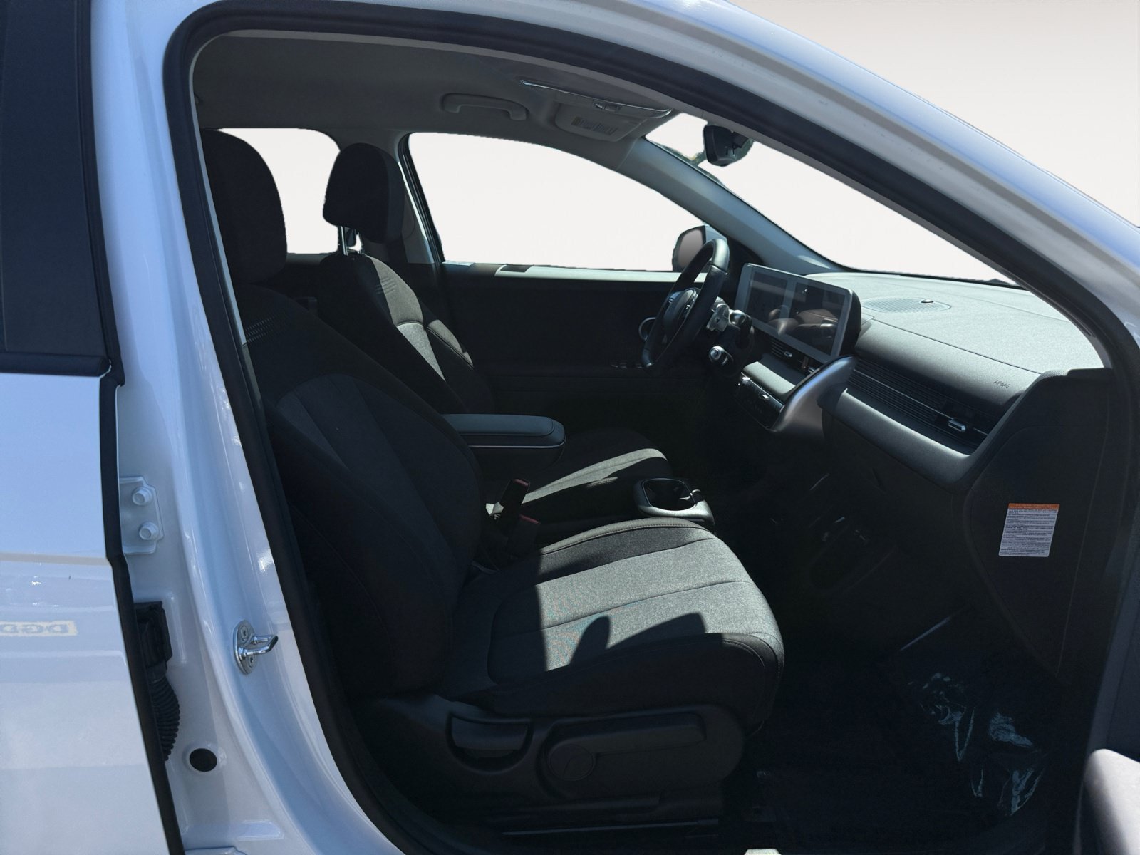 Certified Used 2024 Atlas White Hyundai SEL image 19