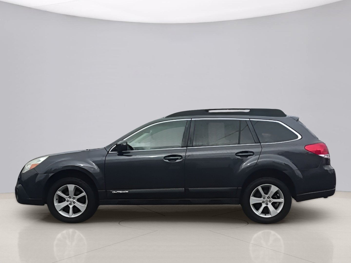 Used 2013 Grey Subaru 2.5I PREM image 2