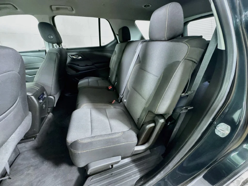 Used 2020 Gray Chevrolet LT image 29