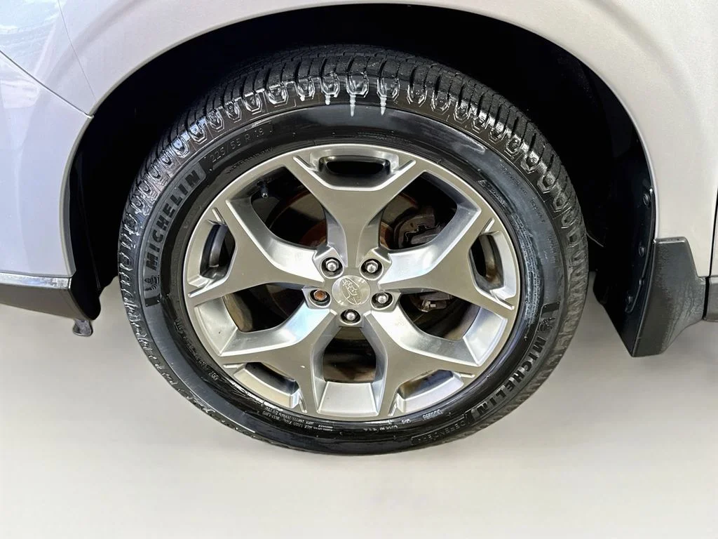 Used 2015 Silver Subaru 2.5i Touring image 40