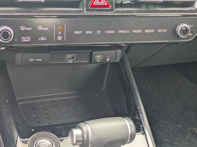 2025 Kia Niro SX Touring - Photo 23