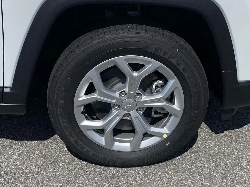 Used 2024 White Jeep Sport image 35