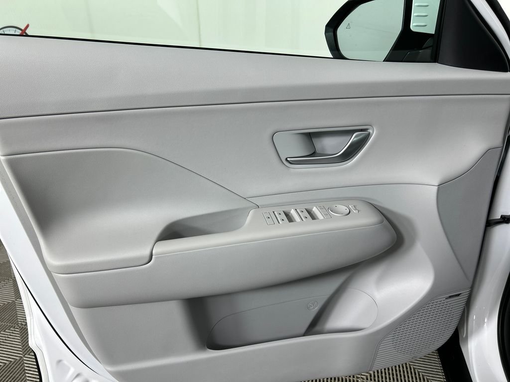 Used 2024 White Hyundai Limited image 11