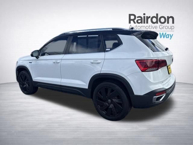 Used 2024  Volkswagen SE image 5