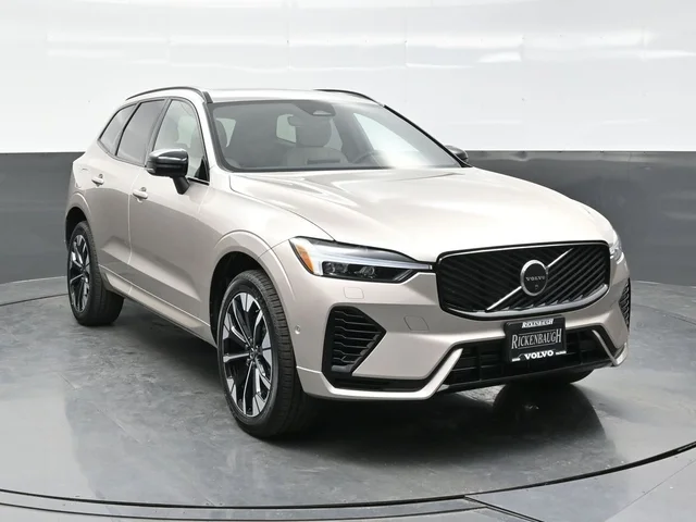 2026 Volvo XC60 Plug-In Hybrid T8 Plus