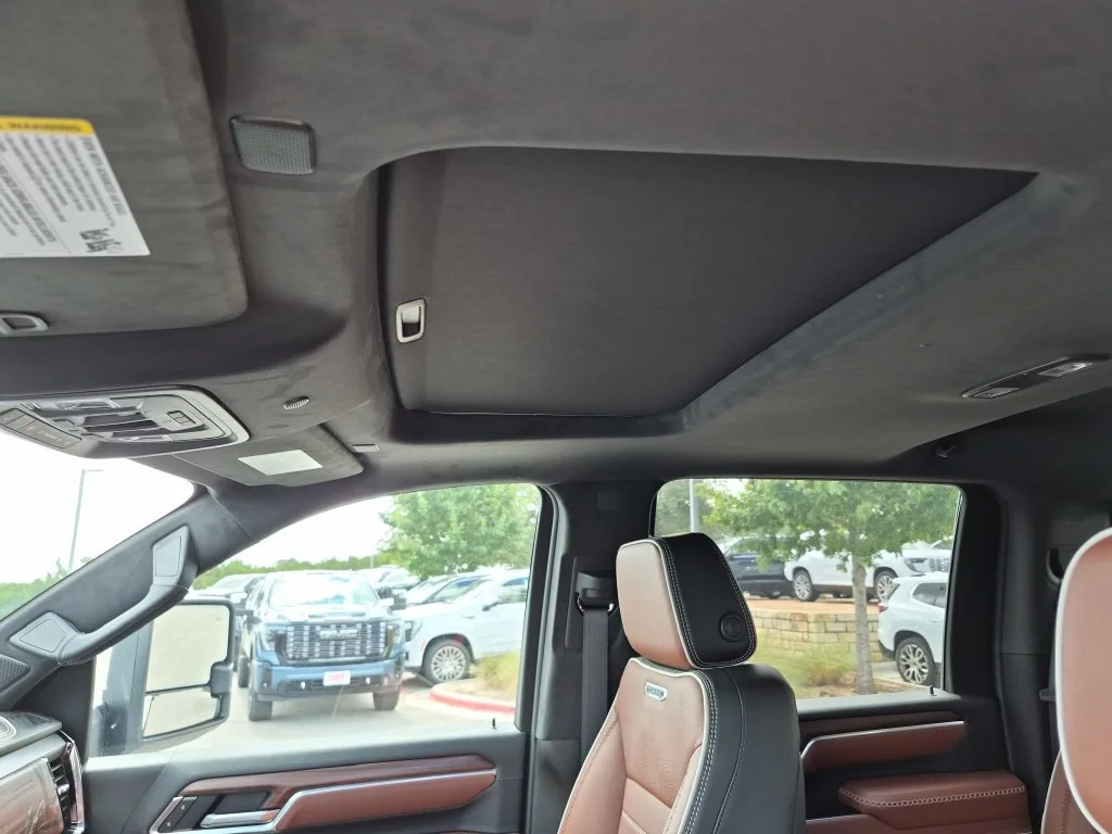 New 2026 Glacier White Tricoat GMC Denali Ultimate image 28