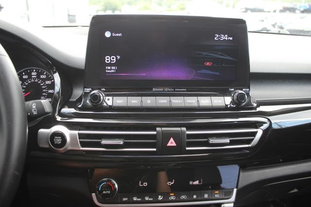 Used 2022 Gray Kia EX image 4