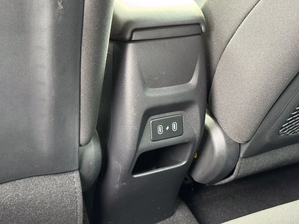 Used 2024 Silver Hyundai SEL image 36