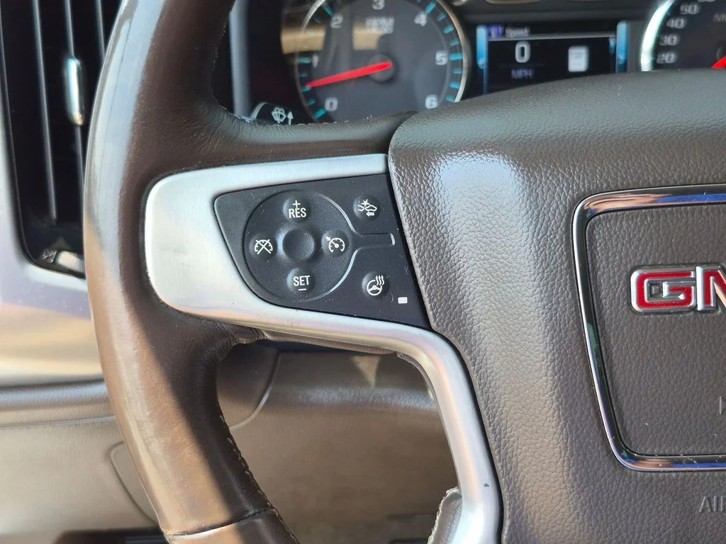 Used 2017 White GMC SLT image 16