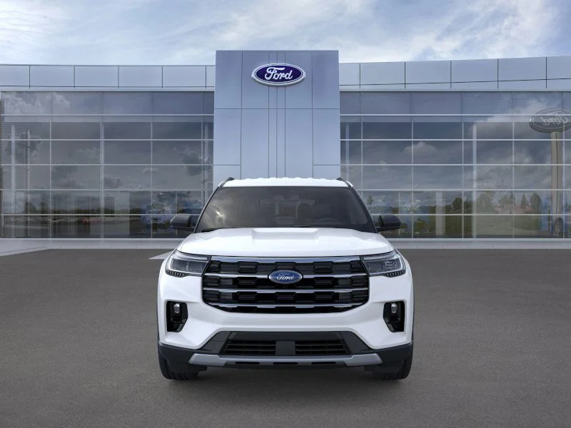 New 2026 Star White Metallic Tri-Coat Ford Active image 6