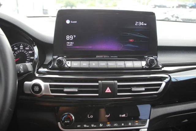 Used 2022 Gray Kia EX image 4