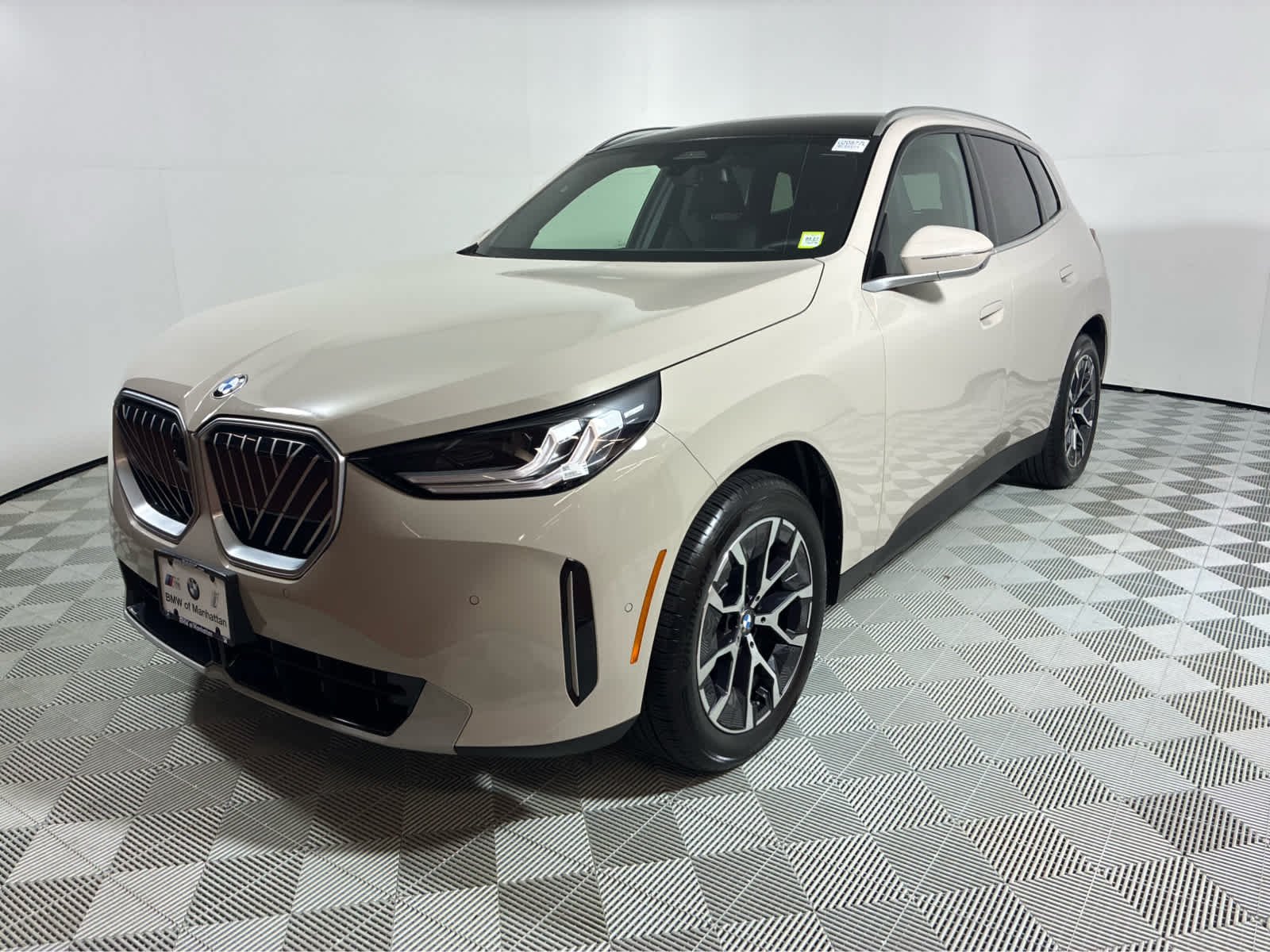 2025 BMW X3 30 XDRIVE's photo