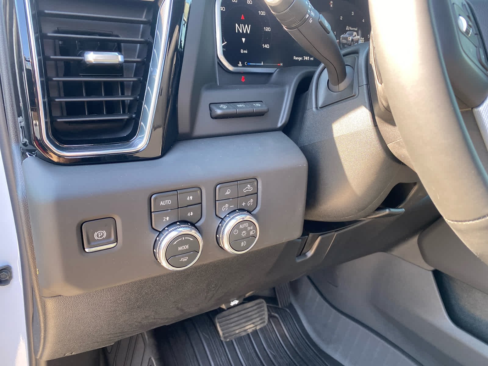 2026 GMC Sierra 2500HD Denali - Photo 12