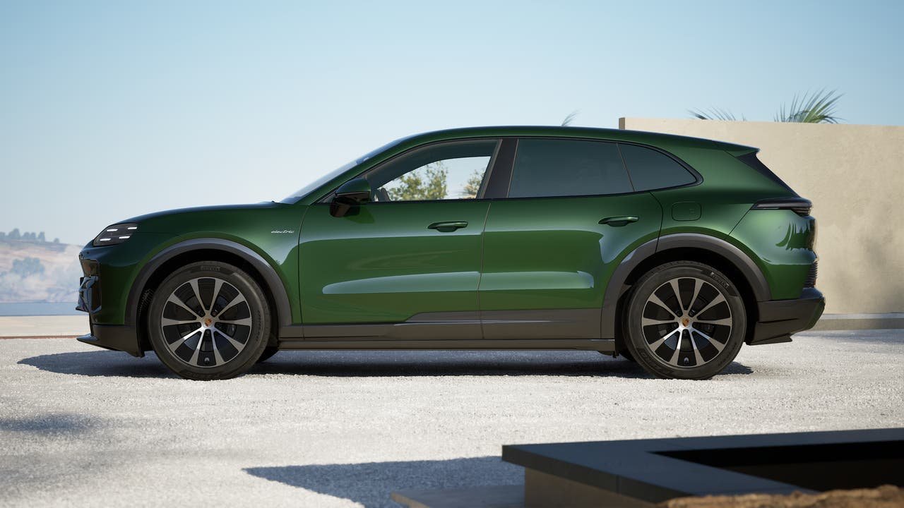 New 2026 Oak Green Metallic Neo Porsche S Electric image 2