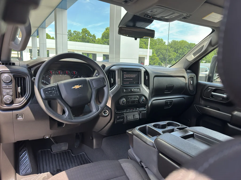 Used 2024 Black Chevrolet Custom image 12