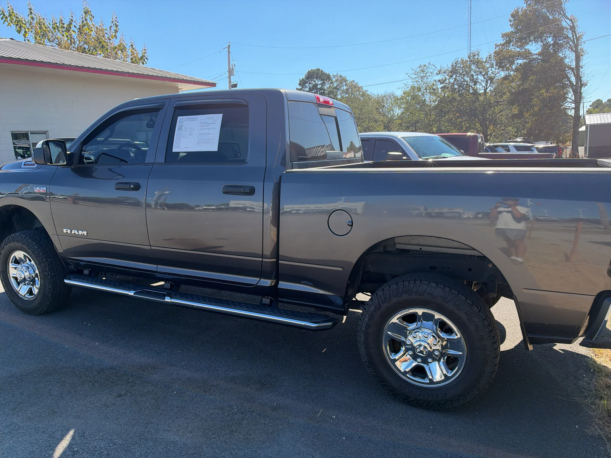 Used 2019 Granite Crystal Metallic Clearcoat Ram Tradesman image 4