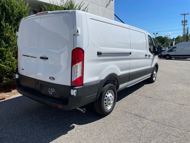 New 2026 Oxford White Ford Cargo Van image 6