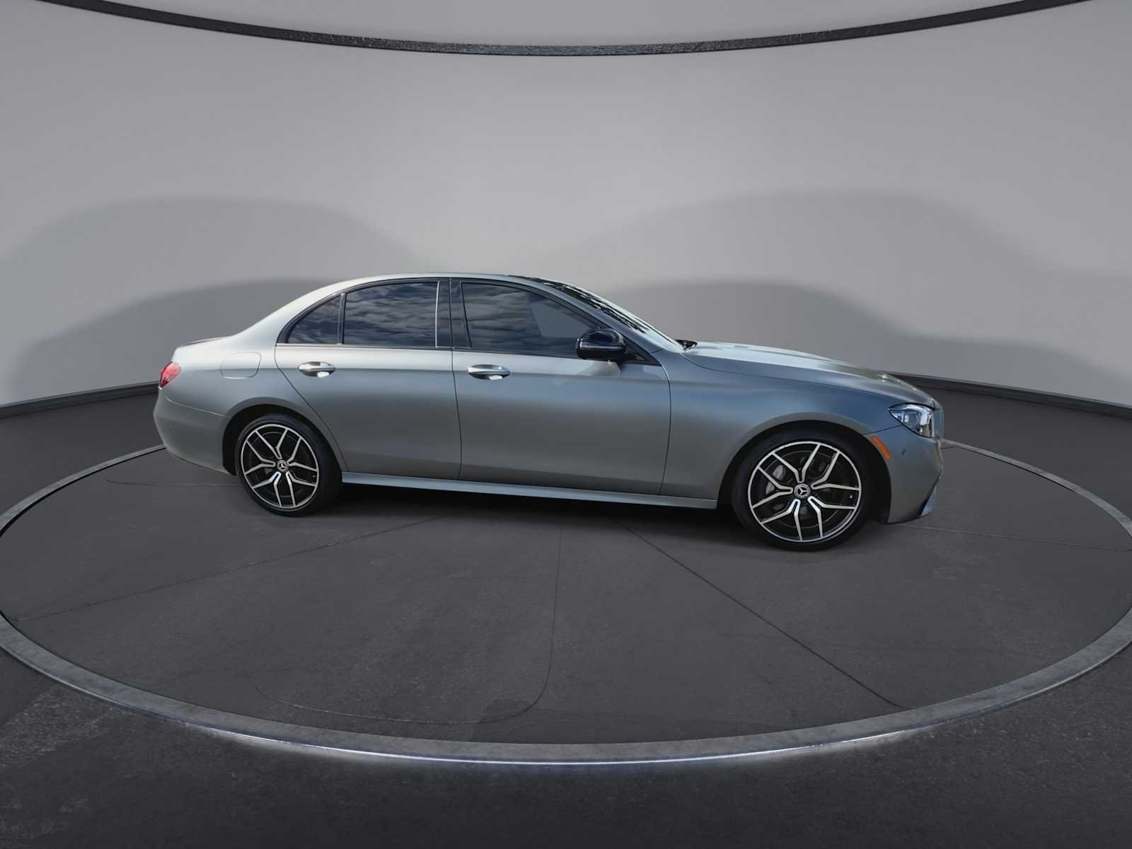 Used 2023 MANUFAKTUR Selenite Gray Magno Mercedes-Benz E 350 image 9
