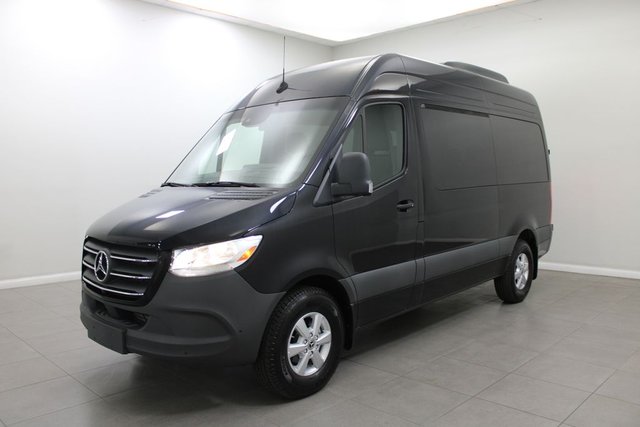 2024 Mercedes-Benz Sprinter 2500 Passenger 144 WB