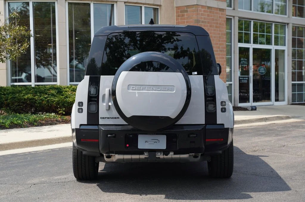 New 2026 Borasco Grey Land Rover X-Dynamic SE image 5