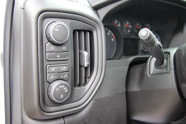 2026 Chevrolet Silverado 2500 HD Custom - Photo 17