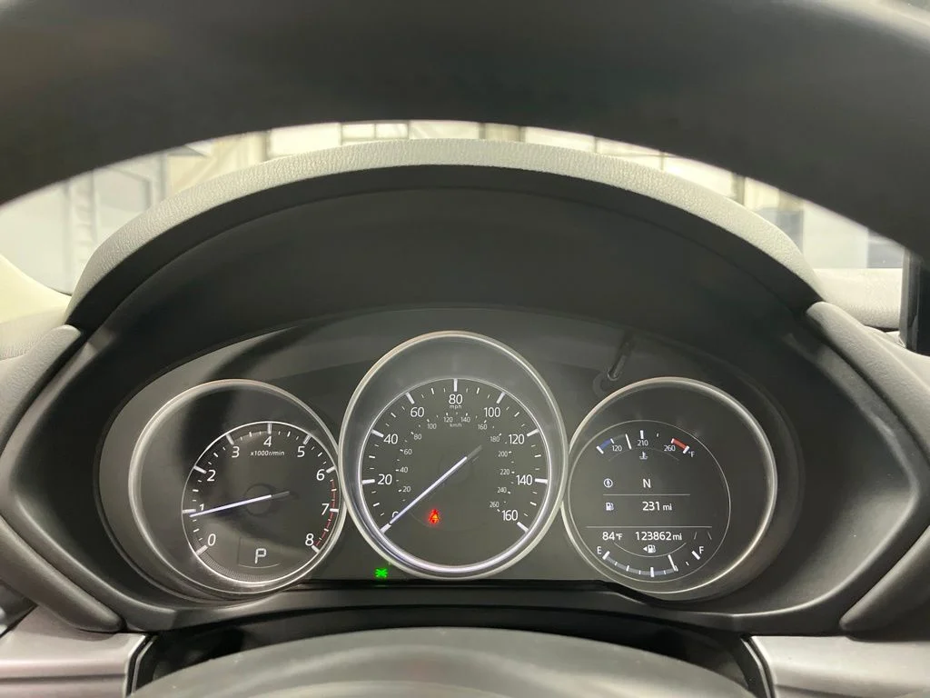 Used 2021 Snowflake White Pearl Mazda Touring image 17