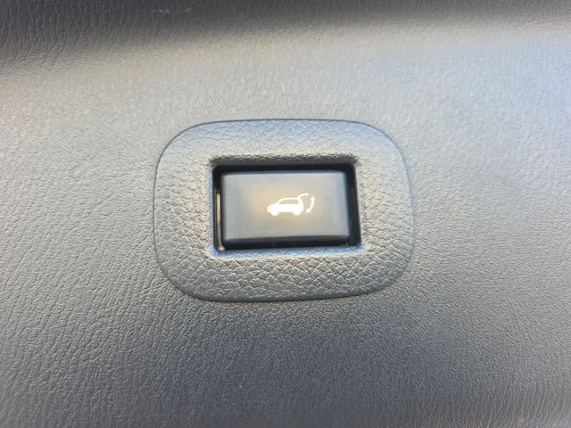 Used 2021 White INFINITI Premium Select image 15