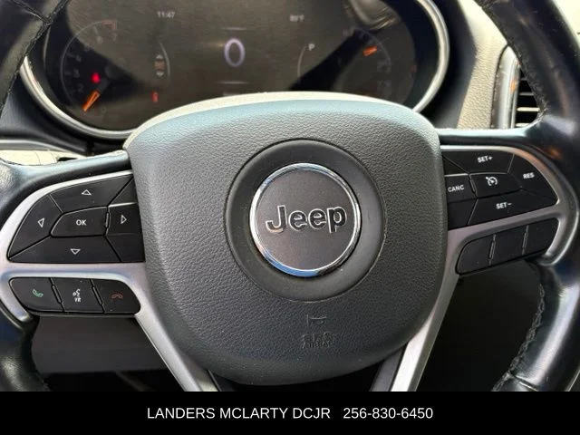 Used 2021 Black Jeep Laredo E image 21