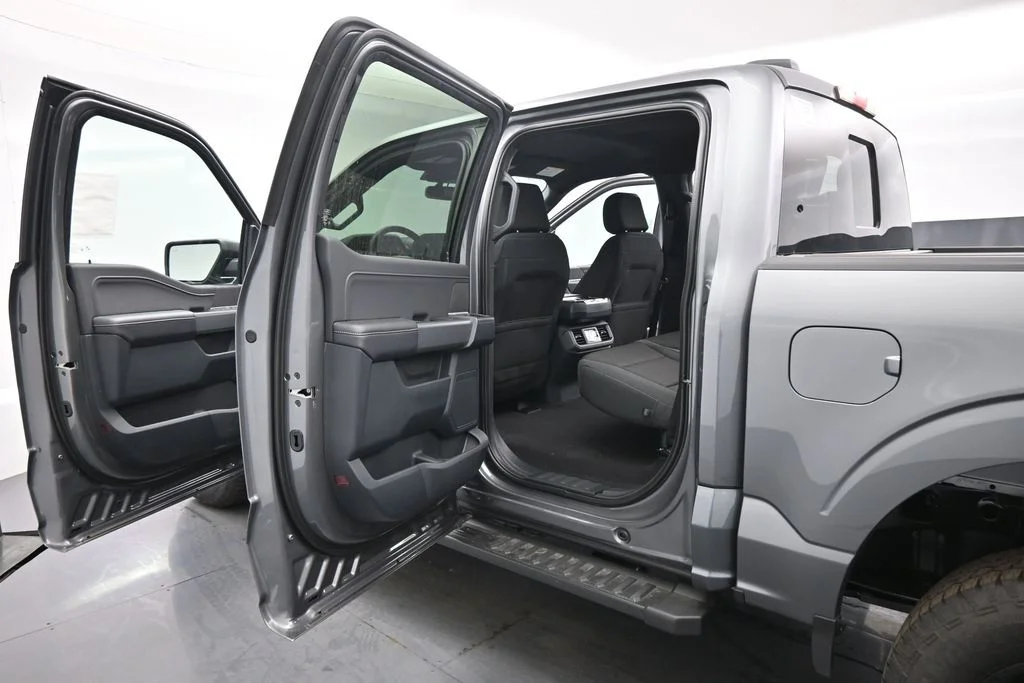 New 2026 Gray Ford XLT image 16