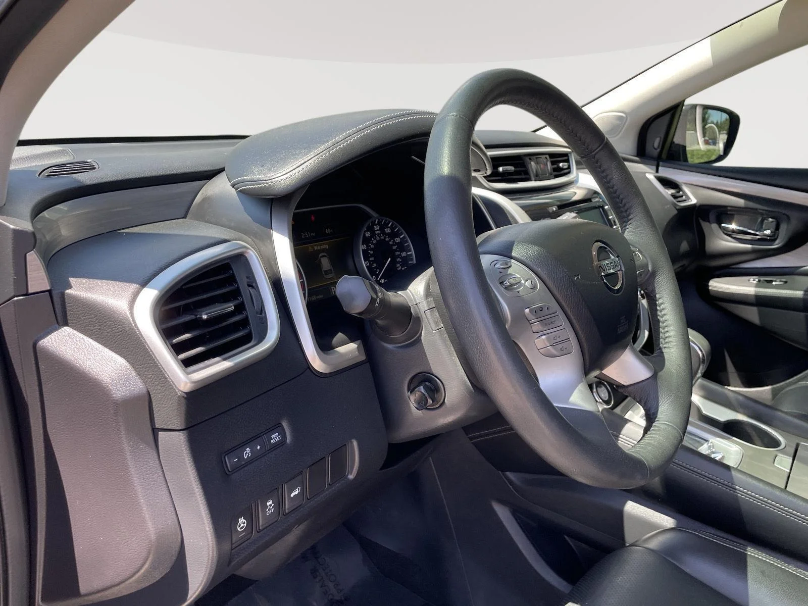 Used 2017 Gun Metallic Nissan Platinum image 27