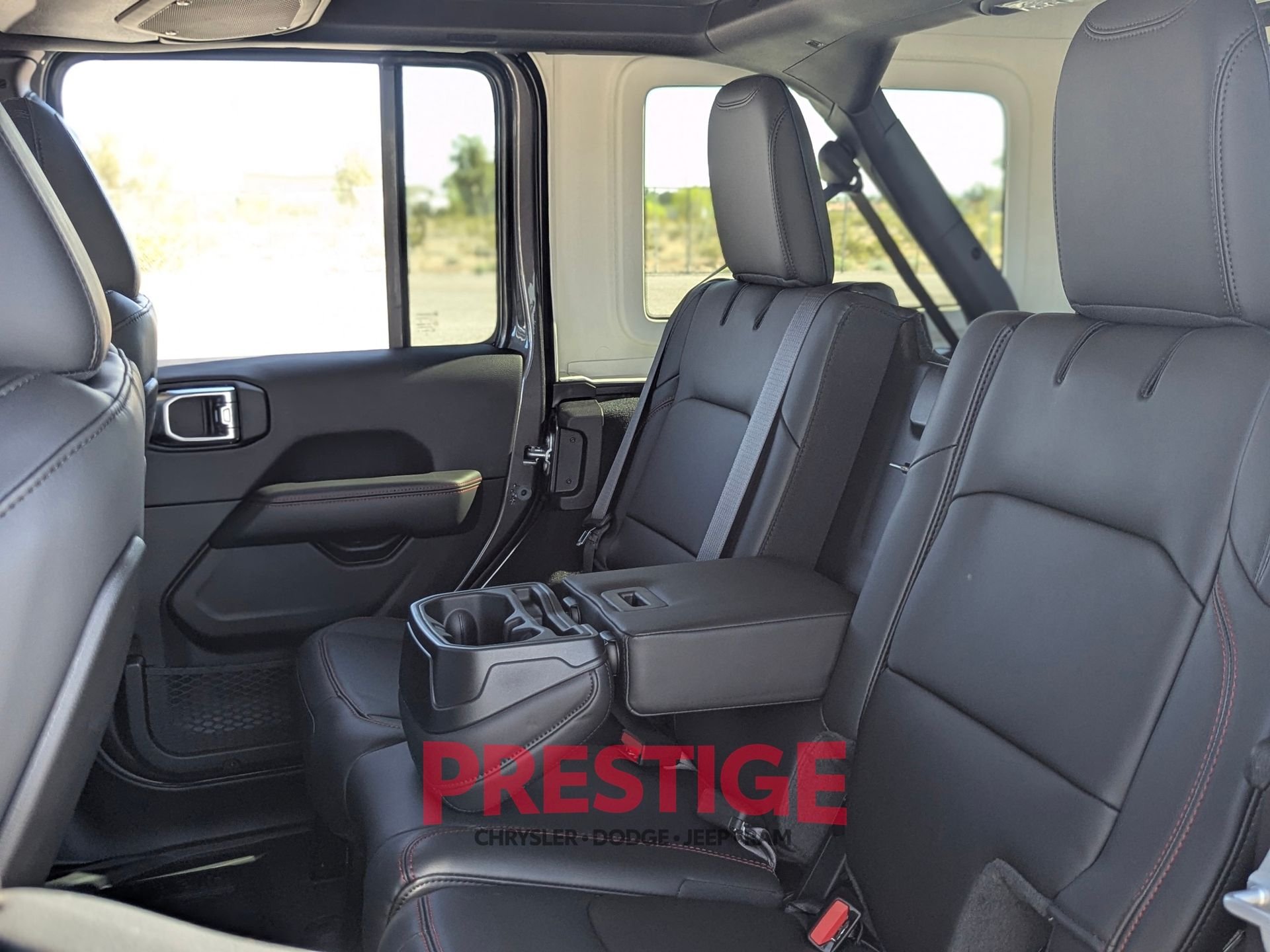 New 2026 Granite Crystal Metallic Clearcoat Jeep Rubicon image 27