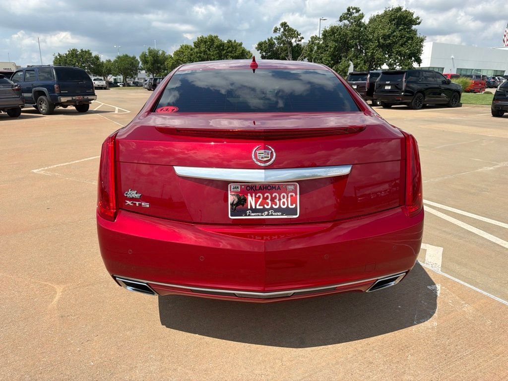 Used 2013 Red Cadillac Luxury image 5