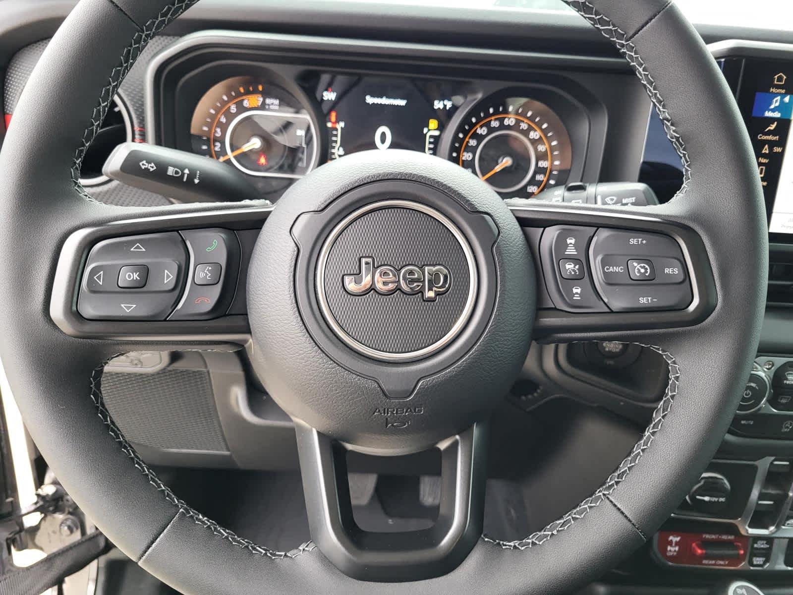 New 2026 Granite Crystal Metallic Clear-Coat Exterior Paint Jeep Rubicon image 16