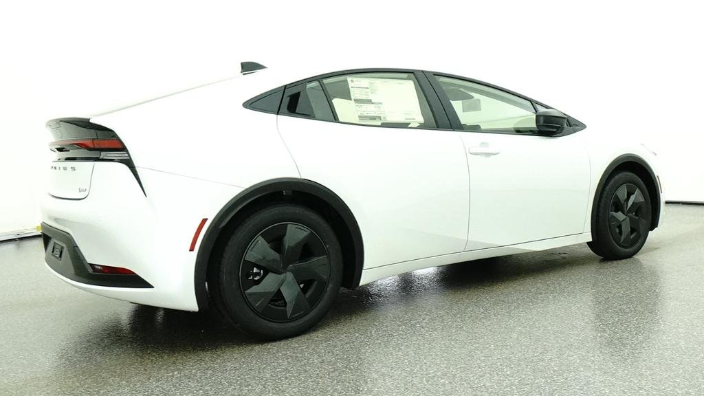 New 2026 Wind Chill Pearl Toyota LE image 17