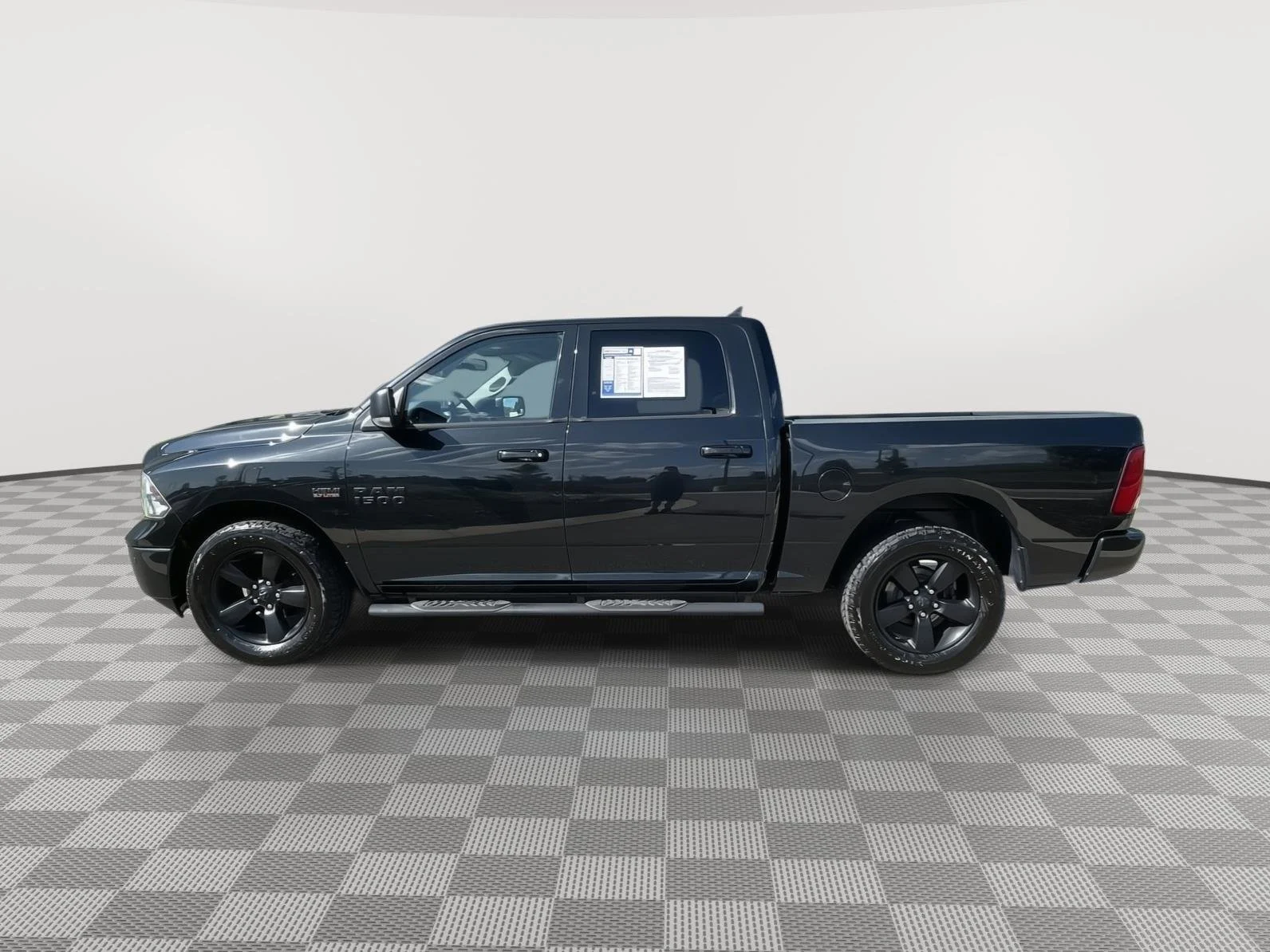Used 2018 Brilliant Black Crystal Pearlcoat Ram Big Horn image 8