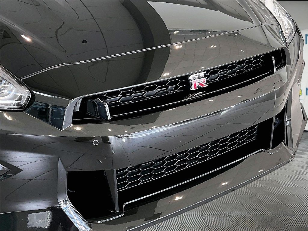 Used 2024 Black Nissan Premium image 30